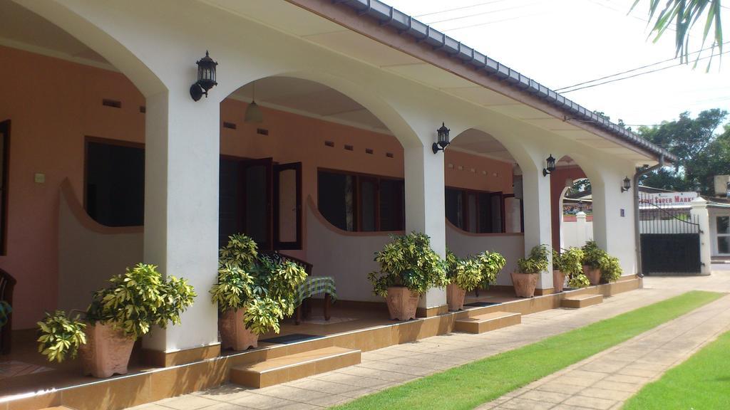 Ocean View Tourist Guest House At Negombo Beach Near The Airport Экстерьер фото